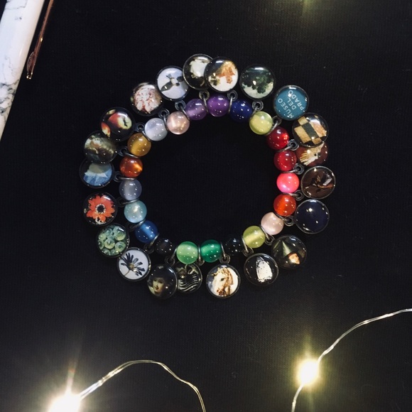 Vintage charm bracelet! - Picture 2 of 7